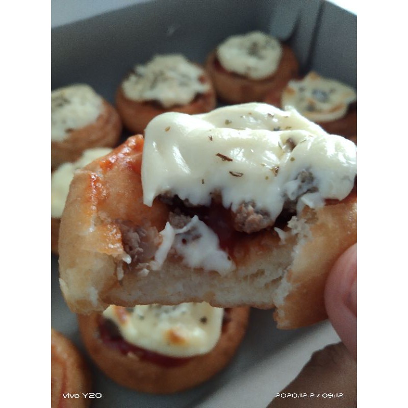 

Donpiz Donat Pizza Rumah Donat Cileungsi