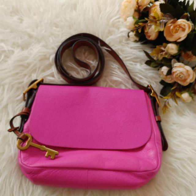 Preloved tas fossil harper small hot pink ori