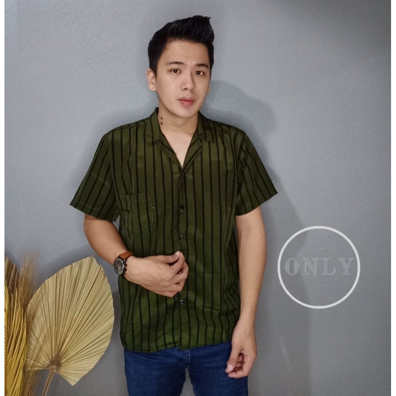 Kemeja Stripe Pria Lengan Pendek