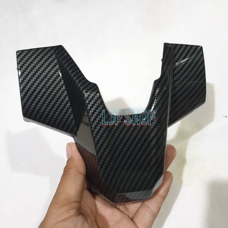 Cover Fender Spakbor Belakang Bawah Lampu Stop Vario 150 New 2019 - 2020 Carbon Karbon Vario 125 ZORO