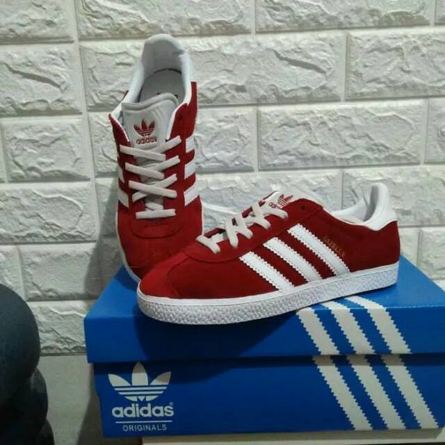 Sepatu Adidas Gazelle Maroon Women Original