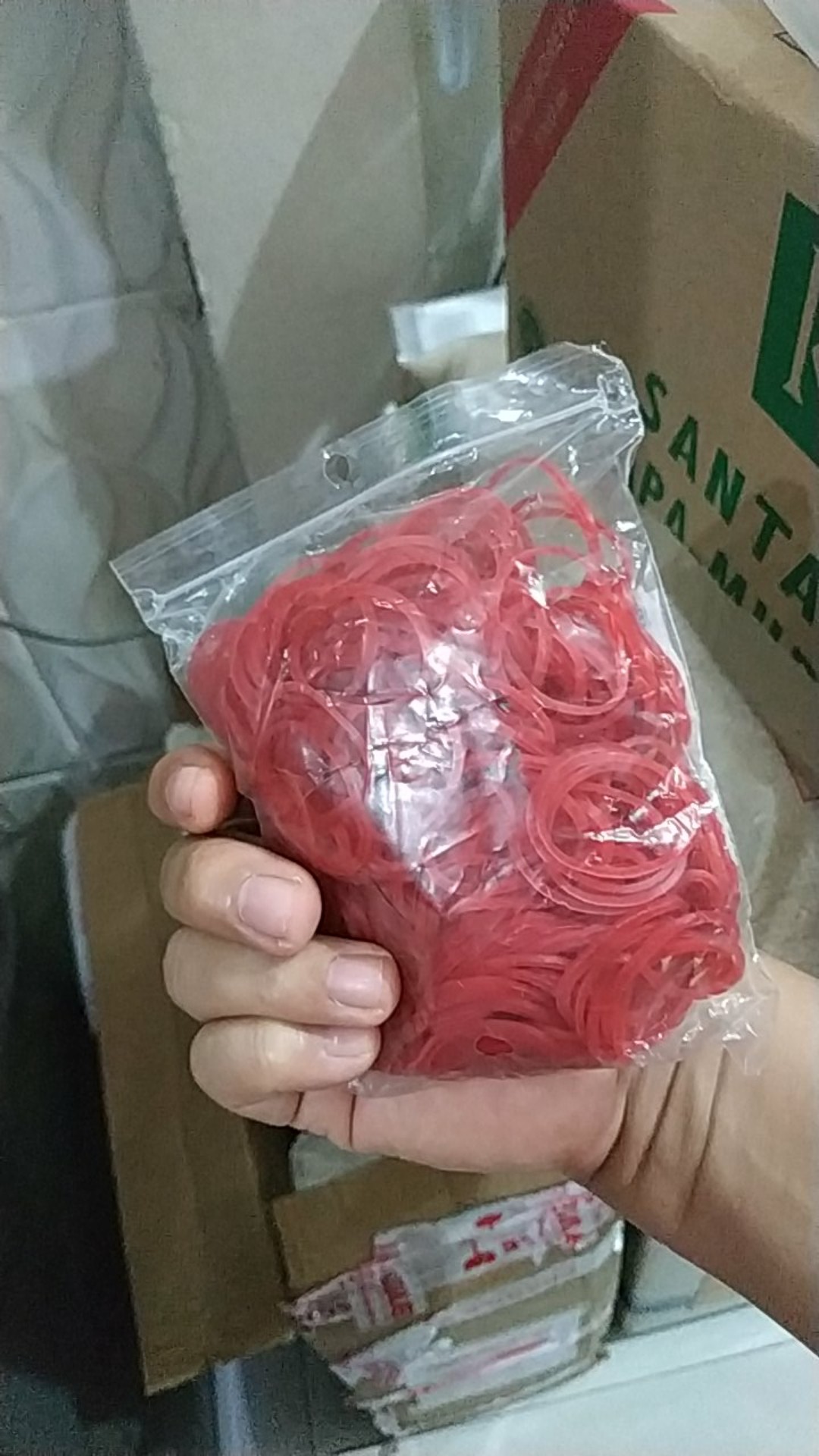 Karet Gelang Merah ( 100 Gram )