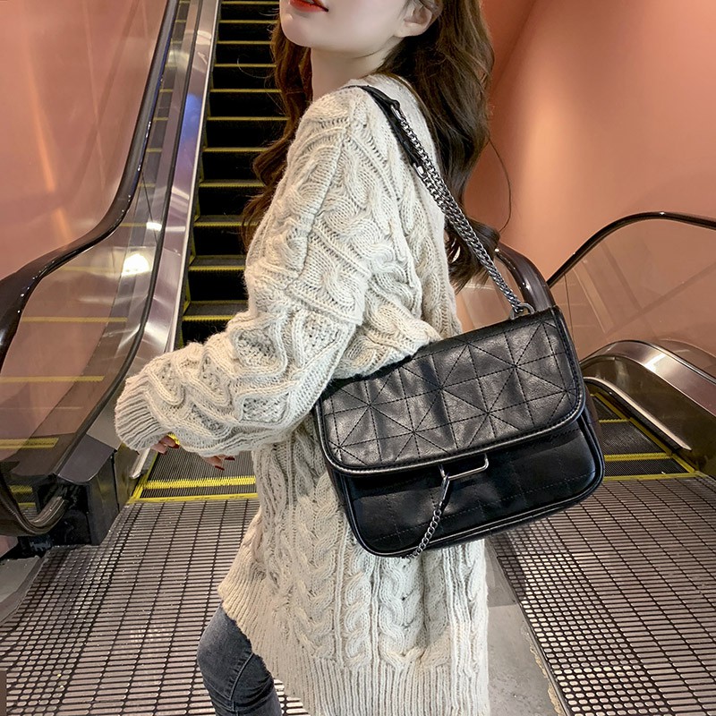 ( READY ) Tas Selempang wanita sling bag wanita Soft Rocker Crossbody bag Women Sling Bag Import Tas Murah tas wanita branded tas wanita murah tas wanita kekinian tas import wanita shoulder bag wanita