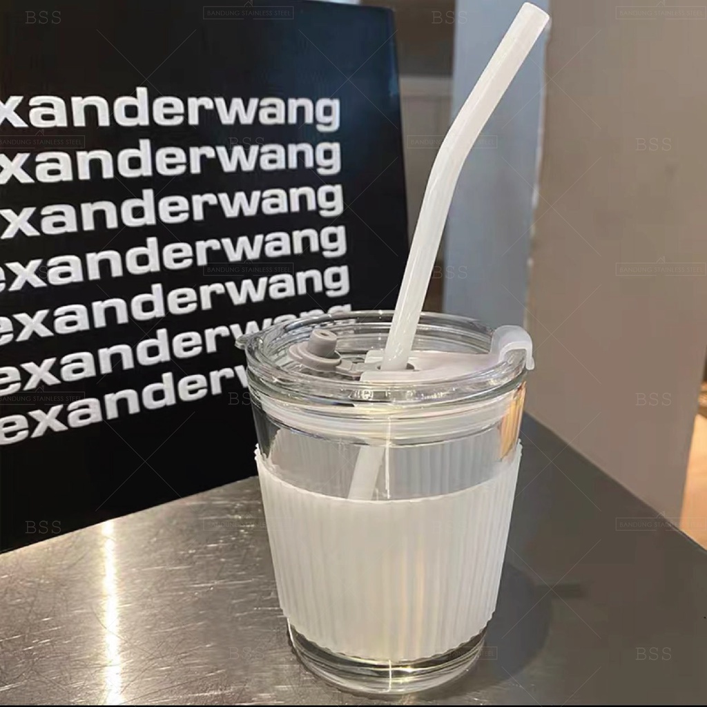 [VIRAL] Gelas Minum Kopi Tumbler 350ml Anti Panas Kaca Glass Dengan Sedotan Silikon Simple Elegan Milk Cup