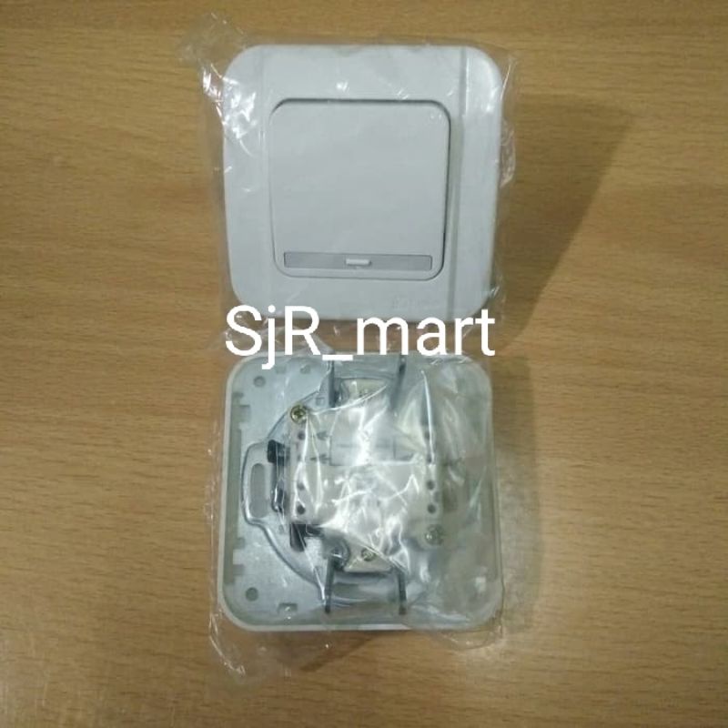 STOP KONTAK COLOKAN TANAM BROCO IB / SAKLAR TUNGGAL TANAM BROCO IB /  SAKLAR SERI TANAM BROCO IB / B