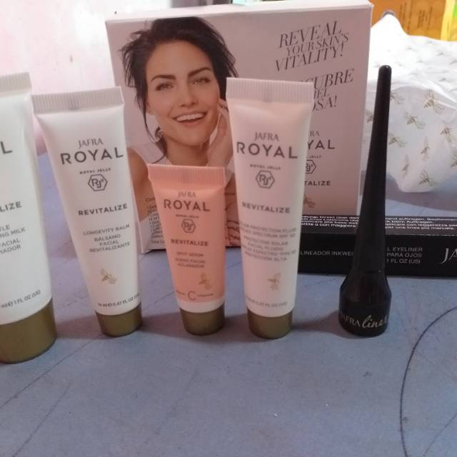 TRAVEL MINI SET REVITALIZE JAFRA
