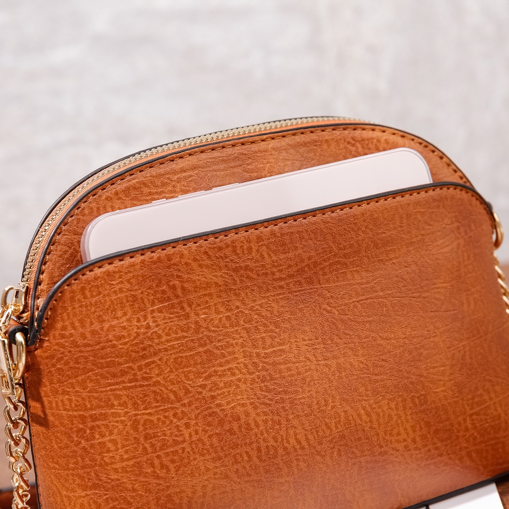 Slingbag Stradivarius Import / Tas Wanita Selempang