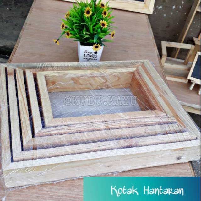 

Kotak hantaran/seserahan/kotak mahar/kotak kayu/box lamaran