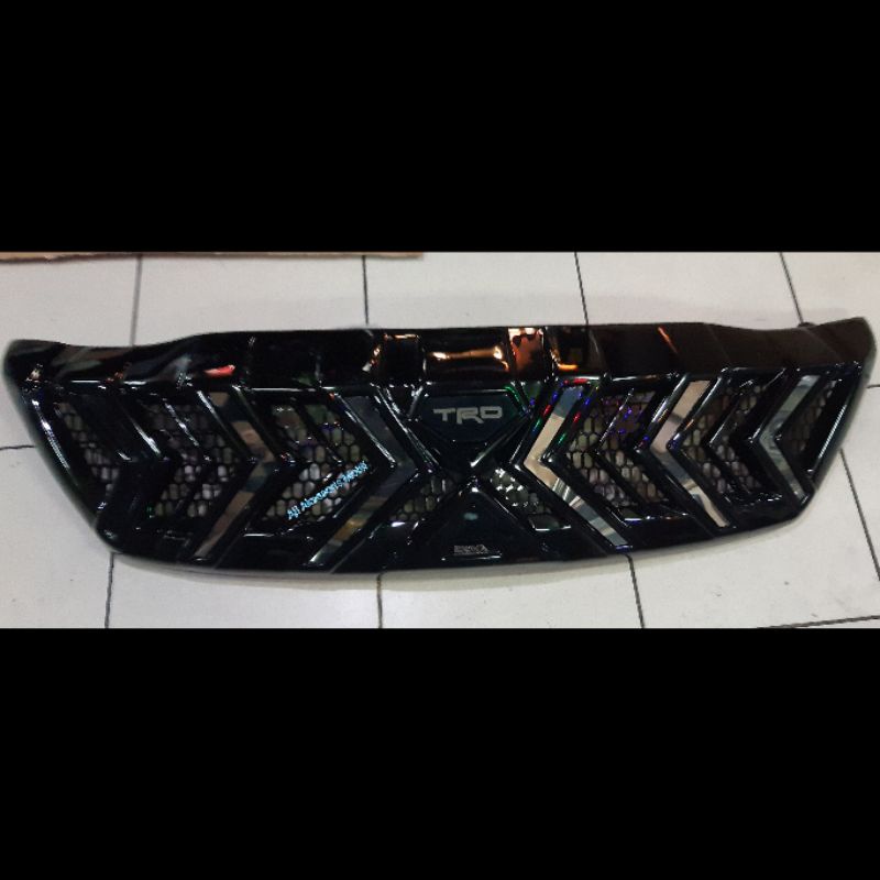 grill Fortuner gril depan Fortuner 2012 2013 2014 2015-1