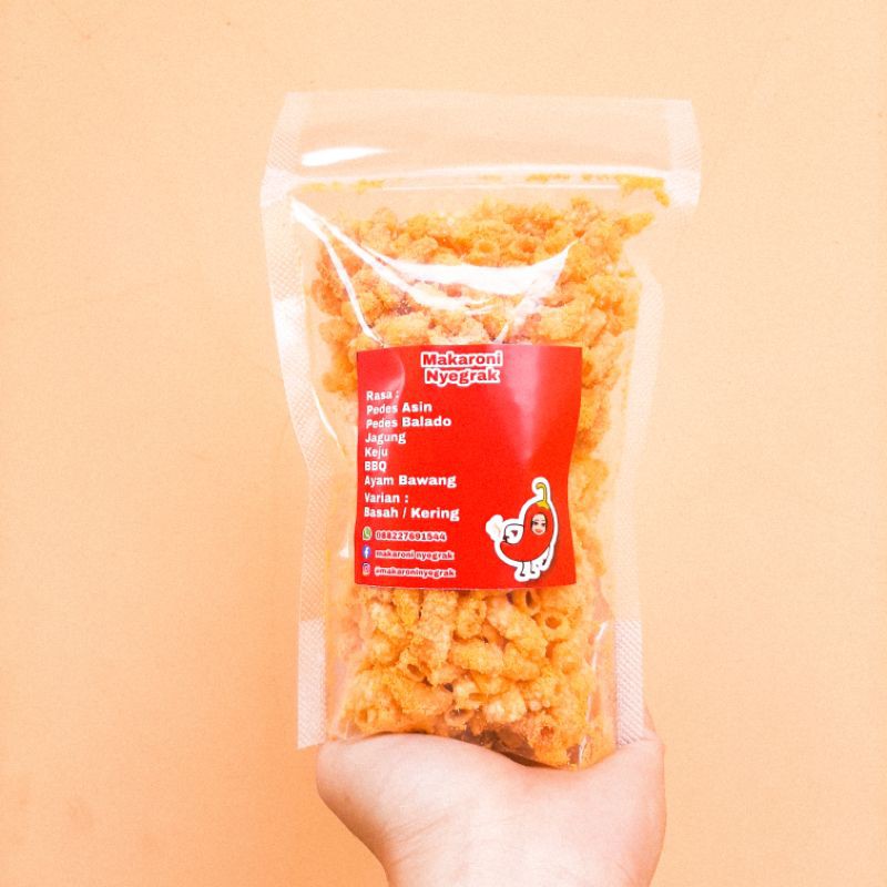 

Makaroni Nyegrak Keju Kering