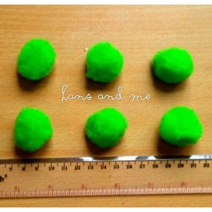 

Promo Pom Pom 3cm Pompom 3 cm Hijau Berkualitas
