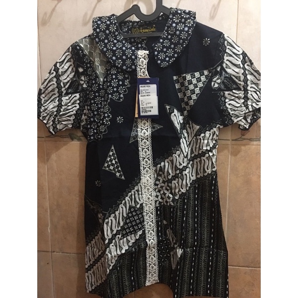 Batik wanita Arjuna Weda