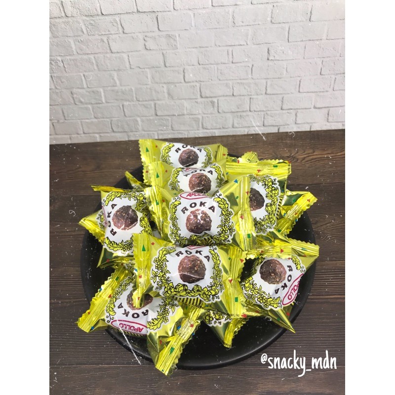 

APOLLO ROKA ISI 20 PCS | APOLLO ROKA COKLAT | APOLLO ROKA WAFER CHOCOLATE ECERAN SNACKY MEDAN