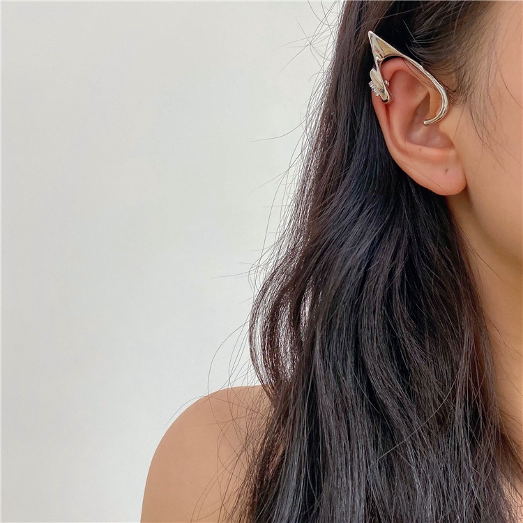 Anting Tusuk Model Peri Bahan Metal Untuk Wanita