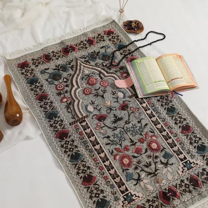 Produk Unggulan] Sajadah Tatuis Tiara 038 Polyester Abu Lipat Tipis Adem Travel
