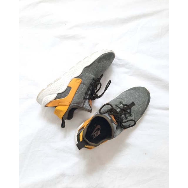 Nike Air Huarache Run Ultra SE Second