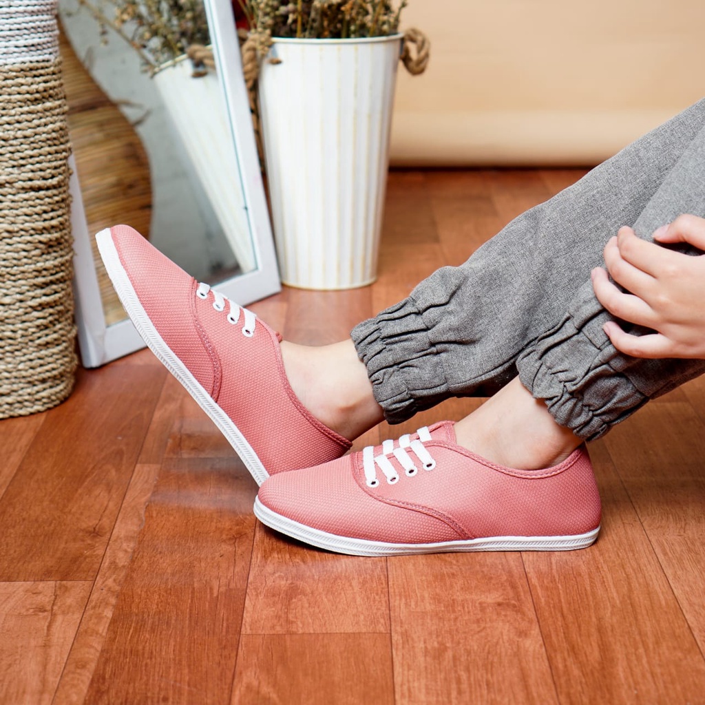 TYIARA - Sepatu Sneakers Wanita Termurah Kekinian