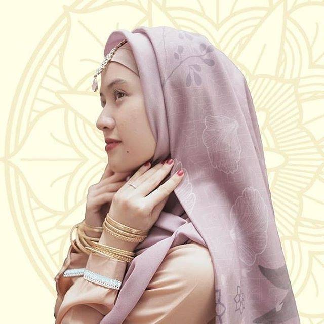 Scarf Azra