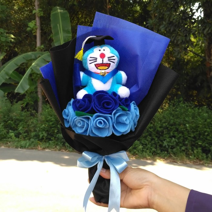 buket bunga flanel boneka doraemon wisuda 1 Murah | Shopee ...