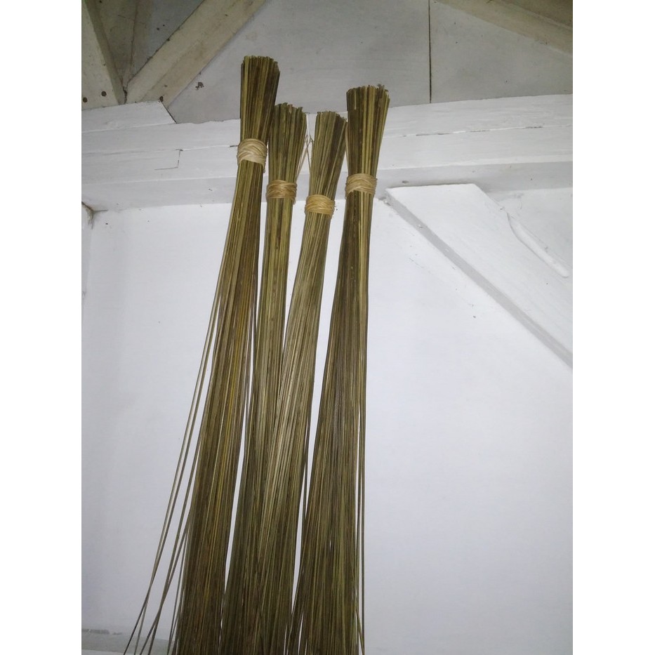 

Sapu lidi aren