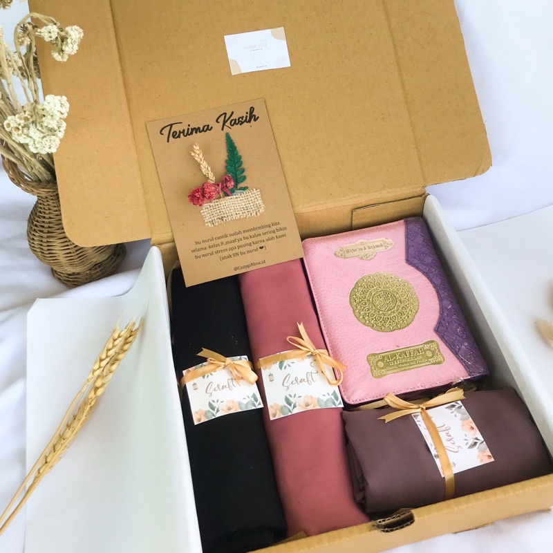 

gift birthday, gift gradution,giftbox murah, hampers graduation, birthday