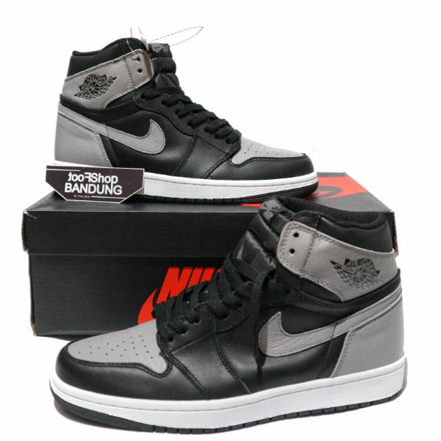 black and grey nike sneakers