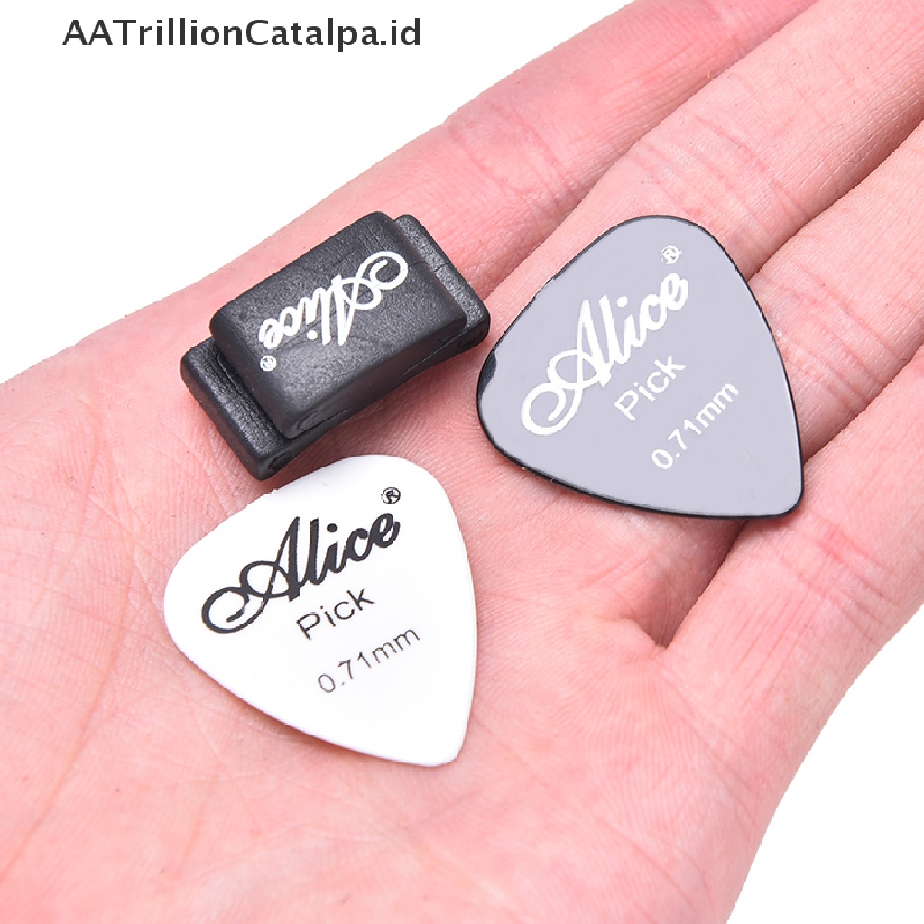 Aatrillioncatalpa 1pc Holder Pick Gitar Bahan Karet Dengan 2pcs Pick Plectrum