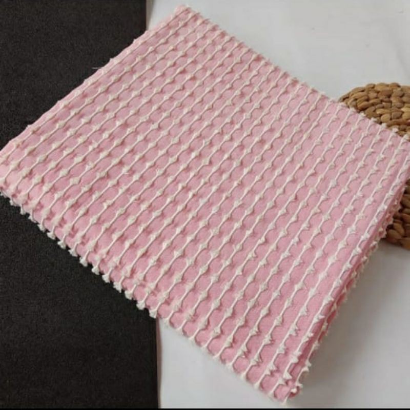 KAIN TENUN MOTIF BULU 12