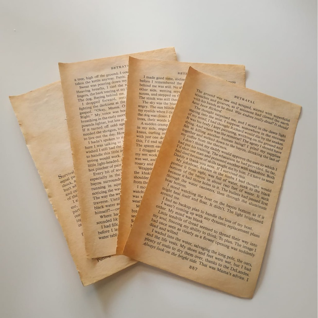 

5 pcsVintage Old Paper / Kertas Vintage Bertema Novel 90' / Kertas Vintage Aesthetic / Kertas Novel