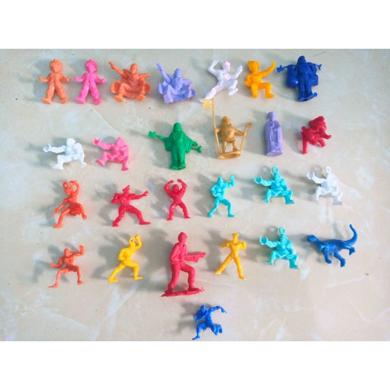 Mainan lawas figure jadul plastik mini Dragon Ball dkk street Fighter