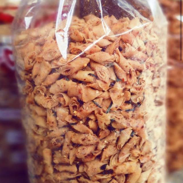 

Snack curah,Lumpia kering pedas 1/2kg