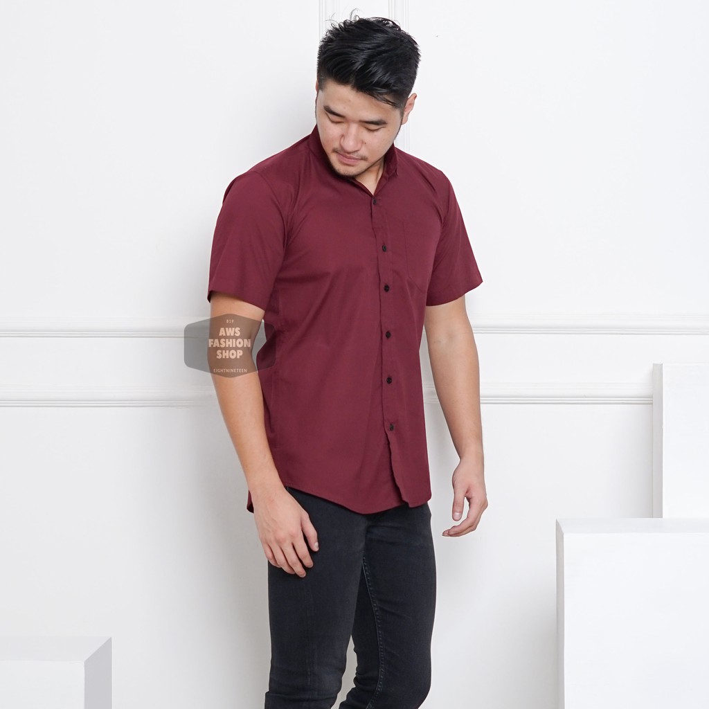 Kemeja Polos Lengan Pendek Pria Aneka Warna Ready Sampai Ukuran JUMBO BIG SIZE XXL XXXL Casual