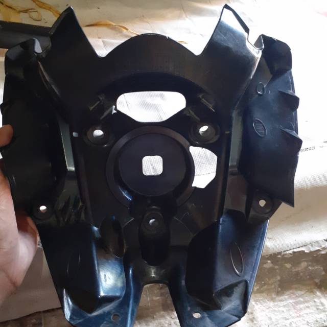 cover NVL dudukan batok new vixion lightening...COVER headlamp vixion NVL