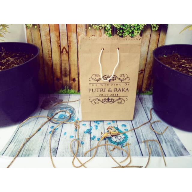 

Paperbag tempat sovenir custom