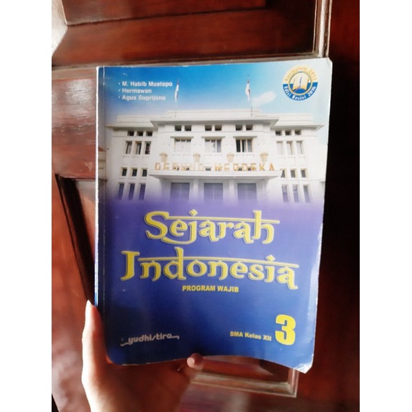 

buku sejarah wajib kelas 12-XII YUDISTIRA
