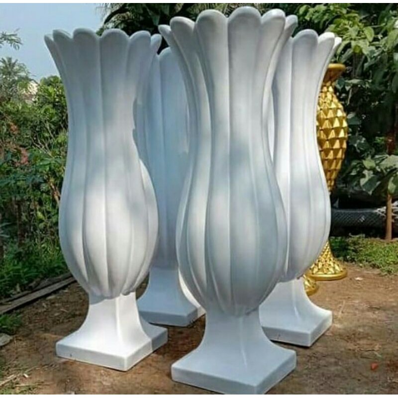 VAS BUNGA BOKOR DEKORASI PELAMINAN  MODEL TULIP