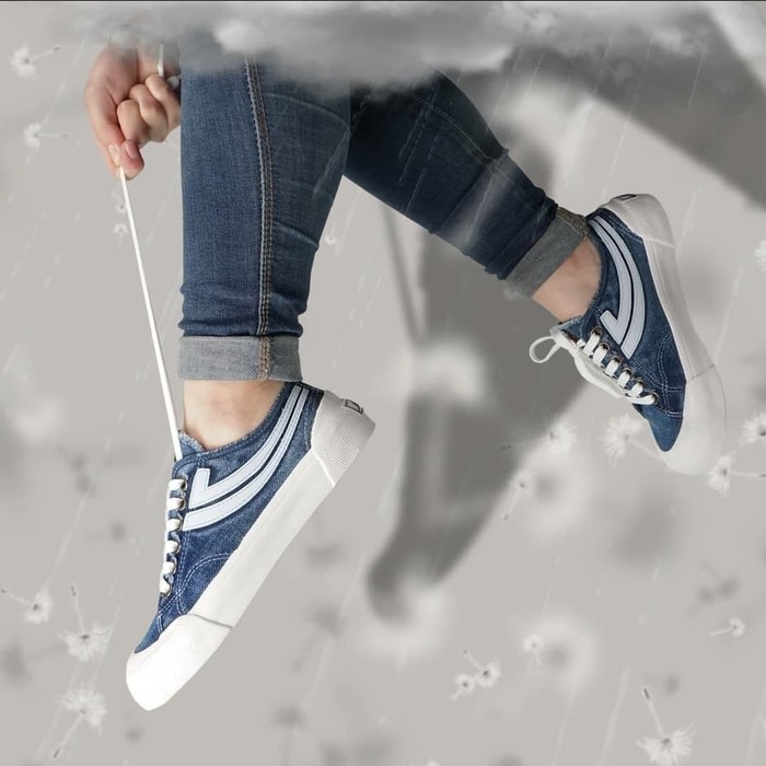 Promo Sepatu Sneakers Johnson Galaxy Pro Lowcut (LC) Denim - Biru, 38 terbaik