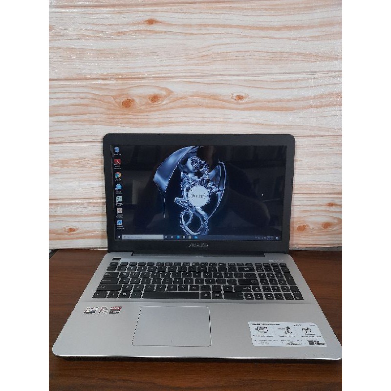 Laptop Asus x555dg amd a10-8700p 8gb/500gbRadeon R6 m340dx