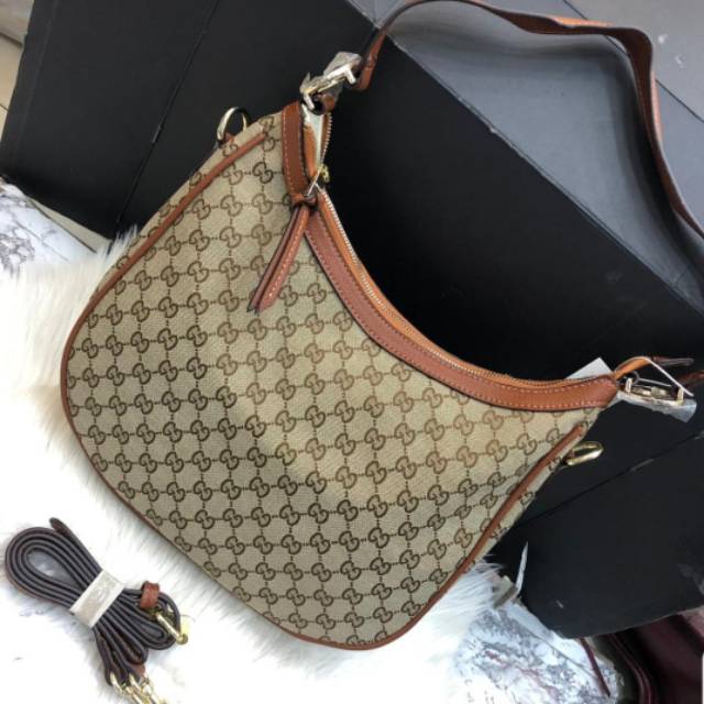 Gucci HOBO GG OVAL