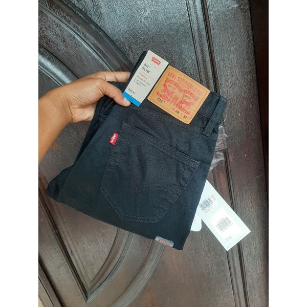 levis 511 black size 28
