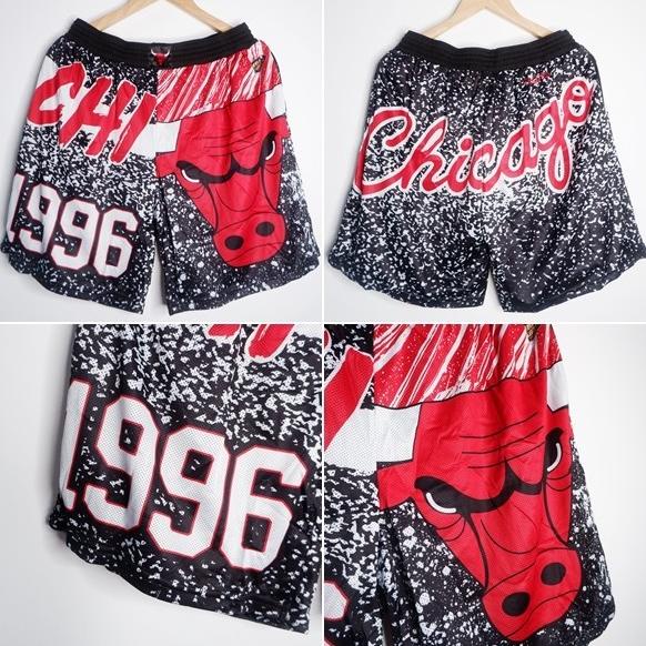 ORIGINAL CELANA IMPORT CLASSIC JUMBOTRON CHICAGO BULLS HITAM 1996