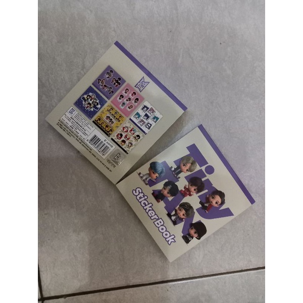 

Stiker book Tiny Tan Official sharing