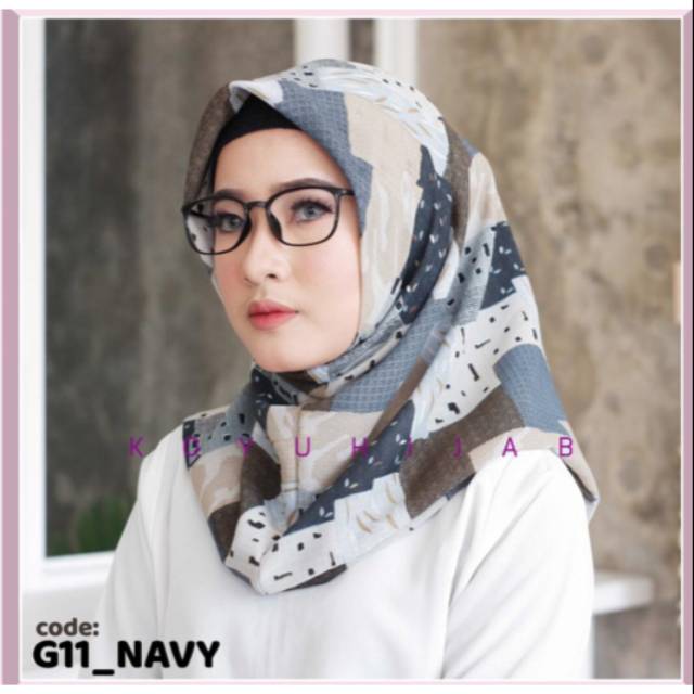 Hijab segi empat koyu chiffon vine/potton motif abstrak