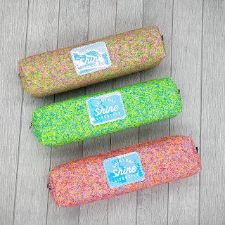 

Tempat Pensil / Pencil Case Impor Zipper Sleting Bahan Sintetis Serat Polyster Shine