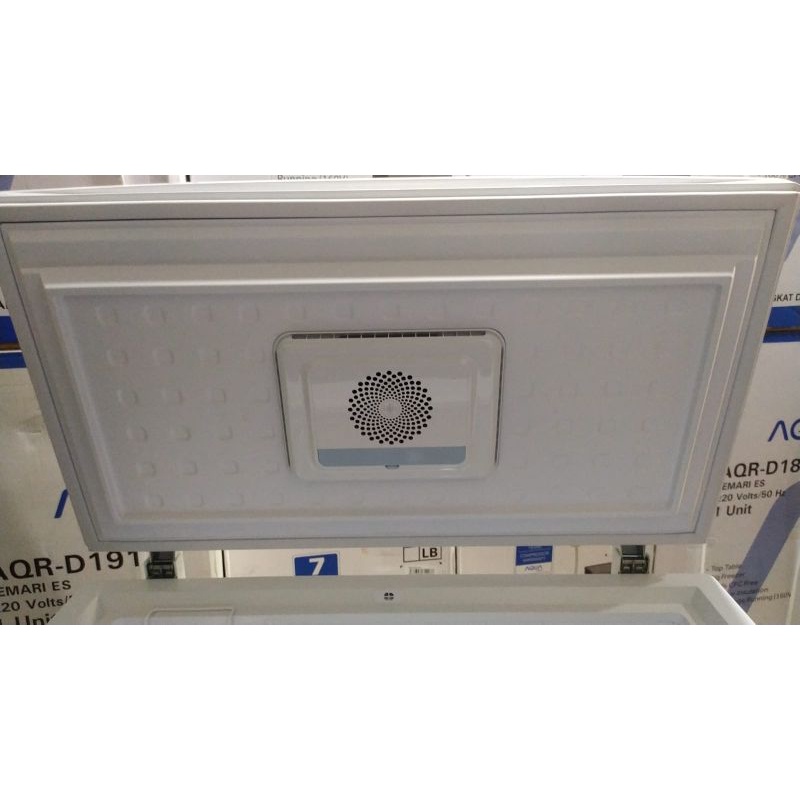 Chest freezer AQUA AQF 220 TF Pintu Kaca Anti Gores 210 Litr Turbo Fan