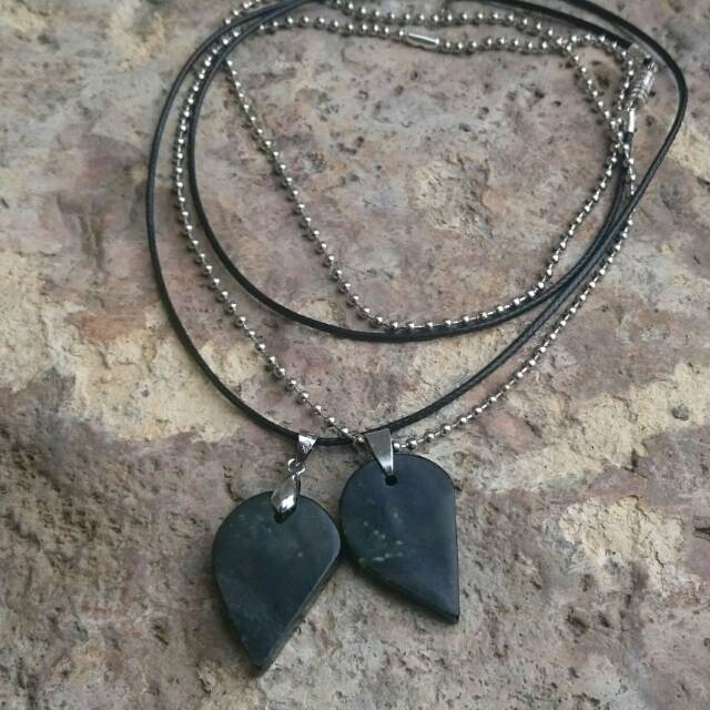 Kalung Liontin Couple Love Giok Black Jade Aceh Terapi AAA Quality