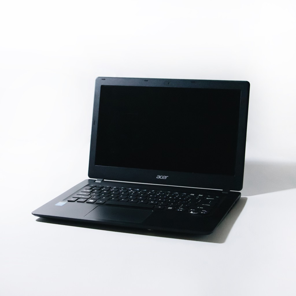 Laptop Second Acer (Acer Aspire V3-371 Core i5 Ram 4.00GB)