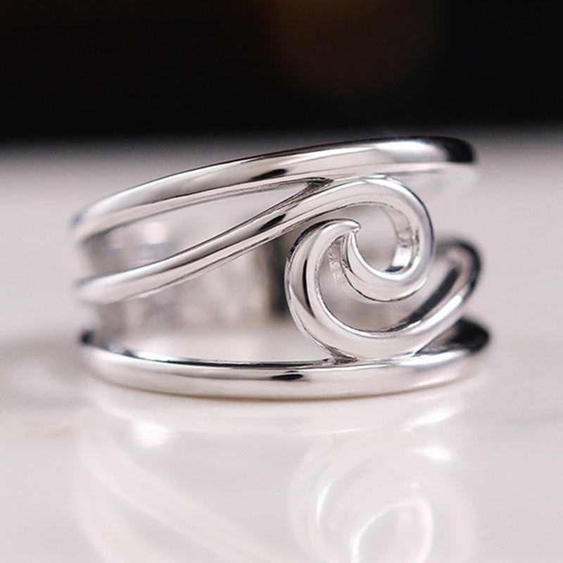 Cincin Model Lebar Bahan Metal Warna Silver Untuk Wanita