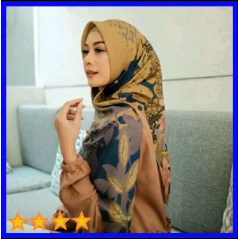HIJAB SEGI EMPAT DENAY KW MOTIF SABRINA