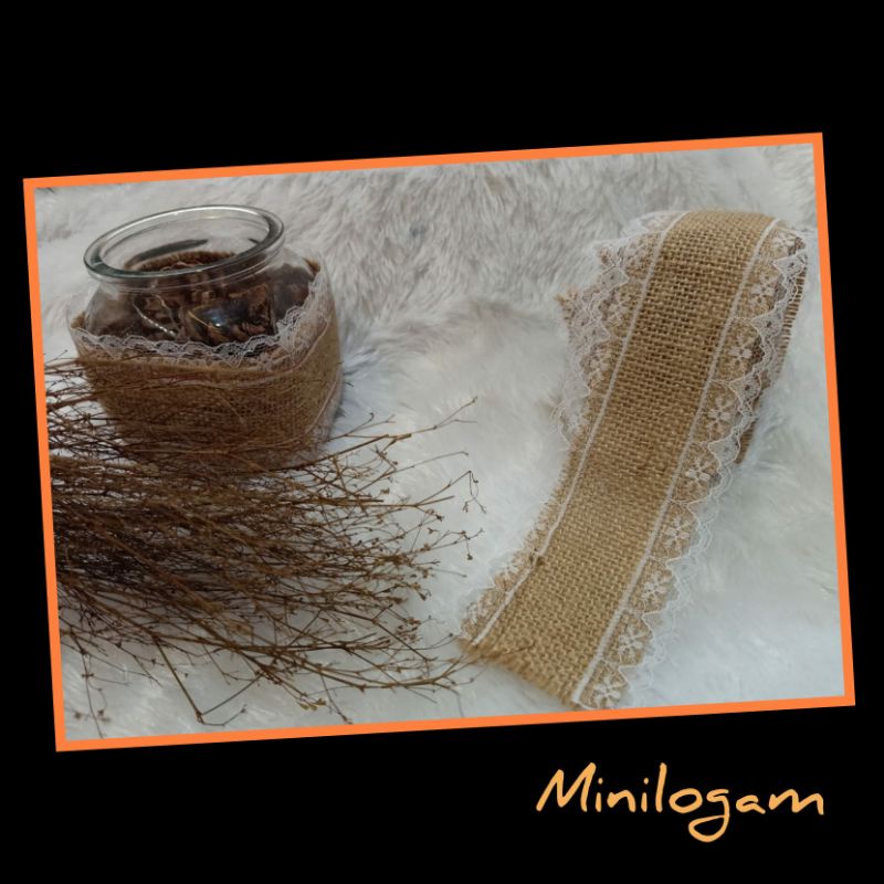 

Pita renda kain goni, hampers ,craft, dekorasi kotak kado, kerajinan dll